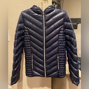 Preston and York Jacket Quilter jacket with hood. Size large. NEVER WORN.